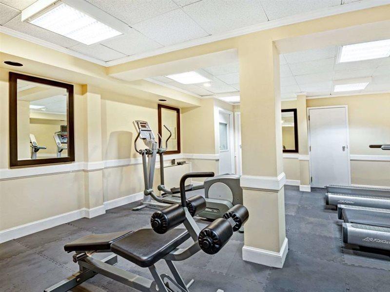 Ramada By Wyndham Seekonk Providence Area Buitenkant foto